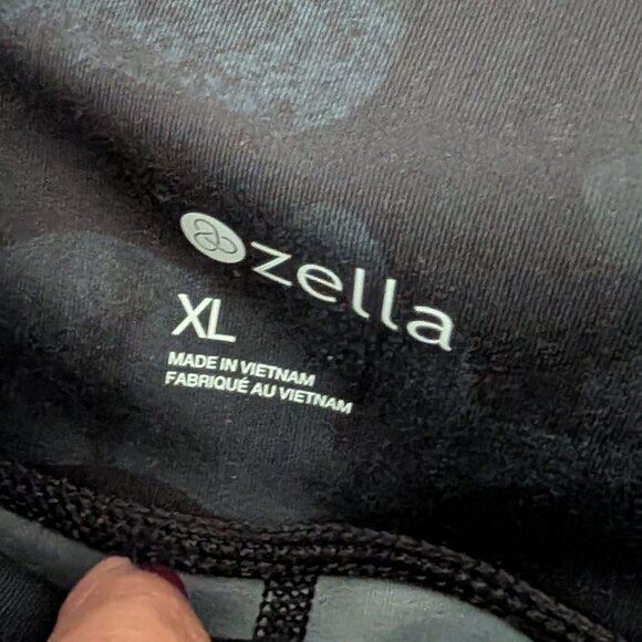 Zella Womens 7/8 Length Studio Leggings Gray Grey Black Camo Floral Print XL - Picture 4 of 6